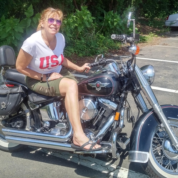 Meet your Posher, Sandy - Picture 4 of 7